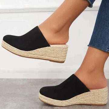 Elevated Espadrille Wedge Mules with Sleek Closed Toe Design
