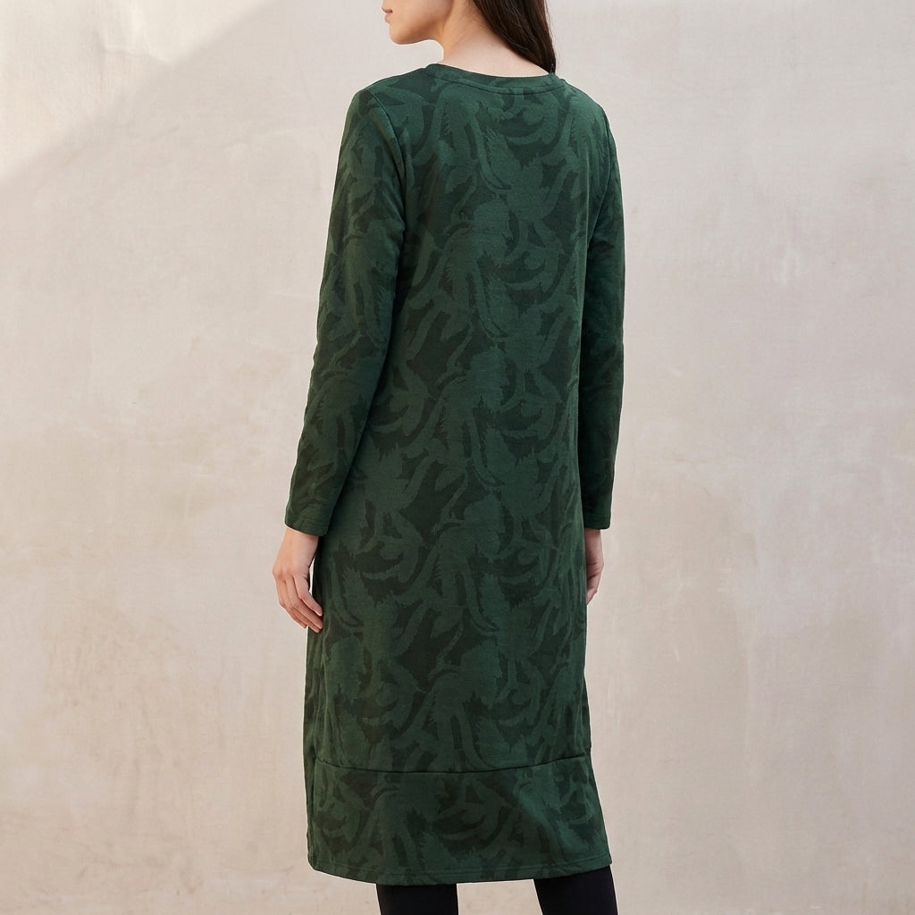 Relaxed Cocoon Silhouette Midi Dress with Textured Leaf Pattern and Pockets