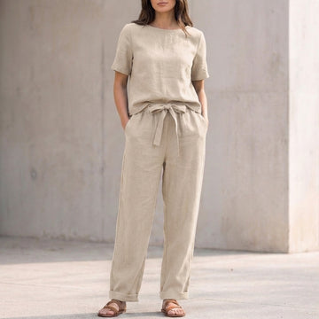 Elevated Two-Piece Set with Cropped Top and Tailored Tapered Pants