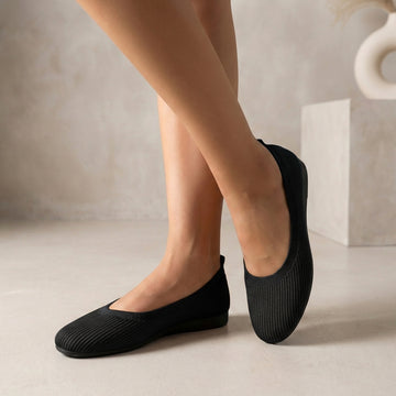 Elegant Knit Slip-On Flats with Rounded Toe and Lightweight Fit