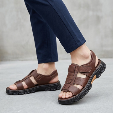 Men’s Strapped Closed-Toe Sandals with Cushioned Sole
