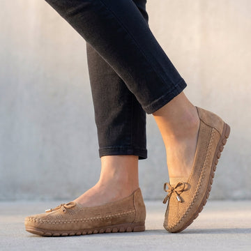 Perforated Loafers with Bow Accent and Flexible Sole
