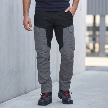 Men’s Relaxed Ankle-Length Cargo Trousers with Reinforced Panels