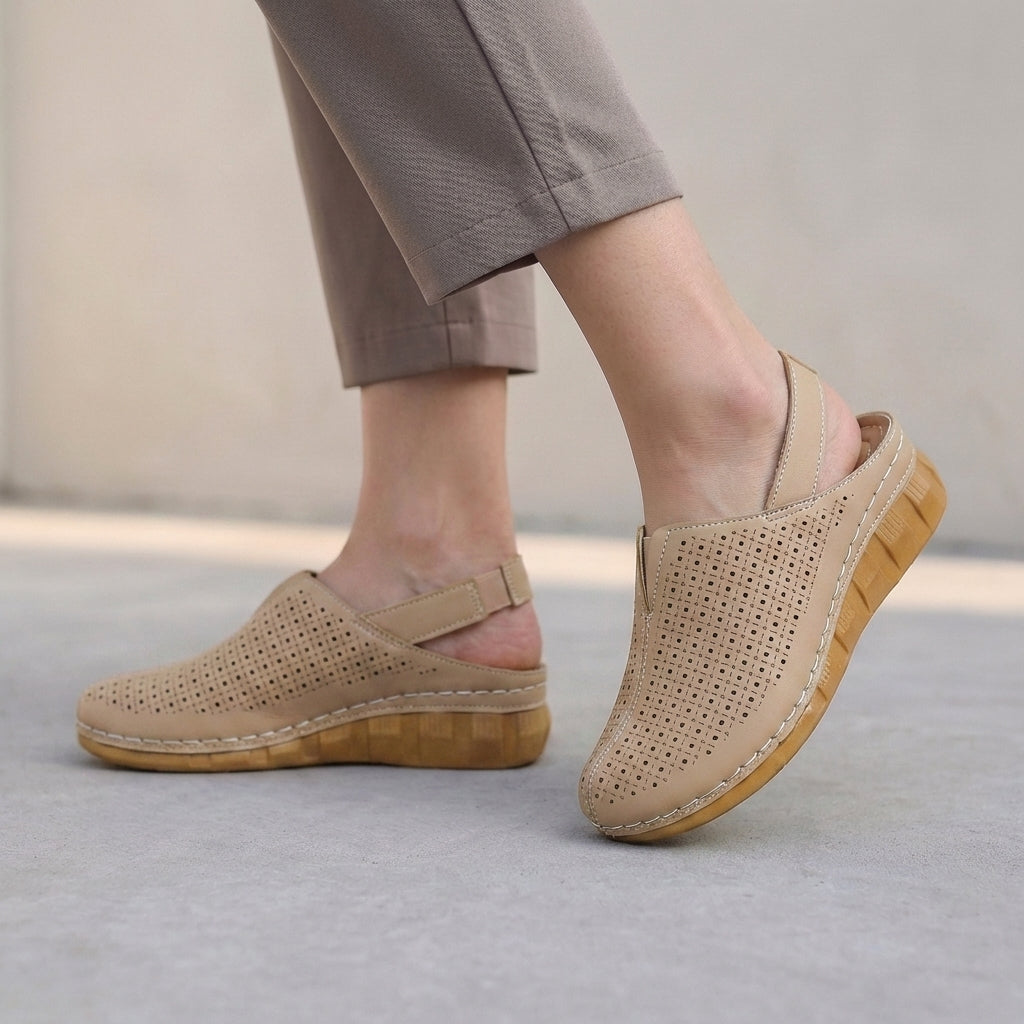 Perforated Slip-On Platform Sandals with Slingback Strap for Outdoor Leisure