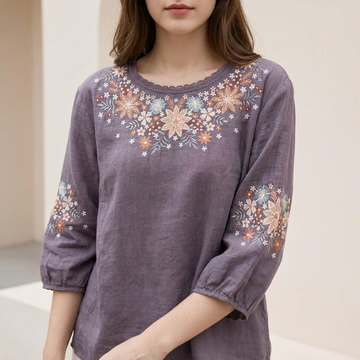 Relaxed T-Shirt with Embroidered Floral Detailing and Lace Trim