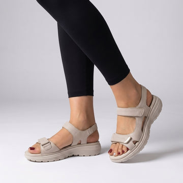 Elegant Adjustable Strap Platform Sandals with Cushioned Comfort Sole