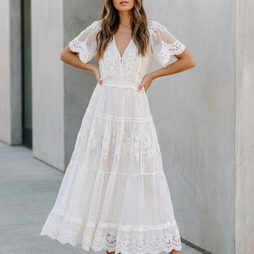 Flowing Lace Maxi Dress with Tiered Skirt and V-Neckline