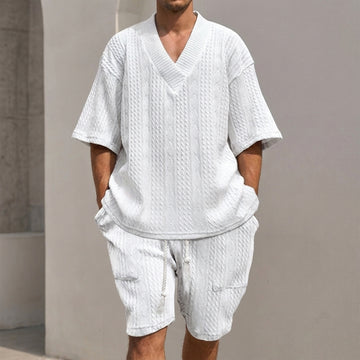 Men’s Relaxed Knit Two-Piece Set with Textured Cable Detailing and Drawstring Shorts